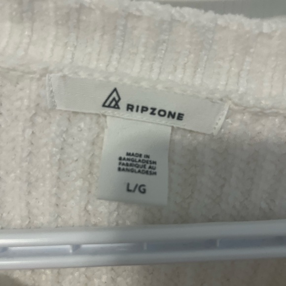 Sportchek Ripzone Sweater | Size Large | EUC - Picture 2 of 4